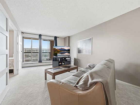 2nd image of 718 S 12th Ave SW #704