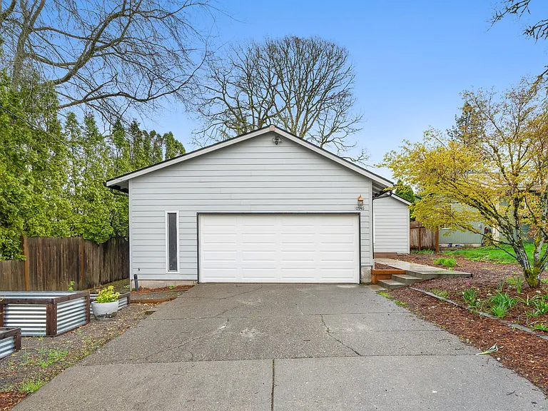 10946 SW 65th Ave — Photo 2