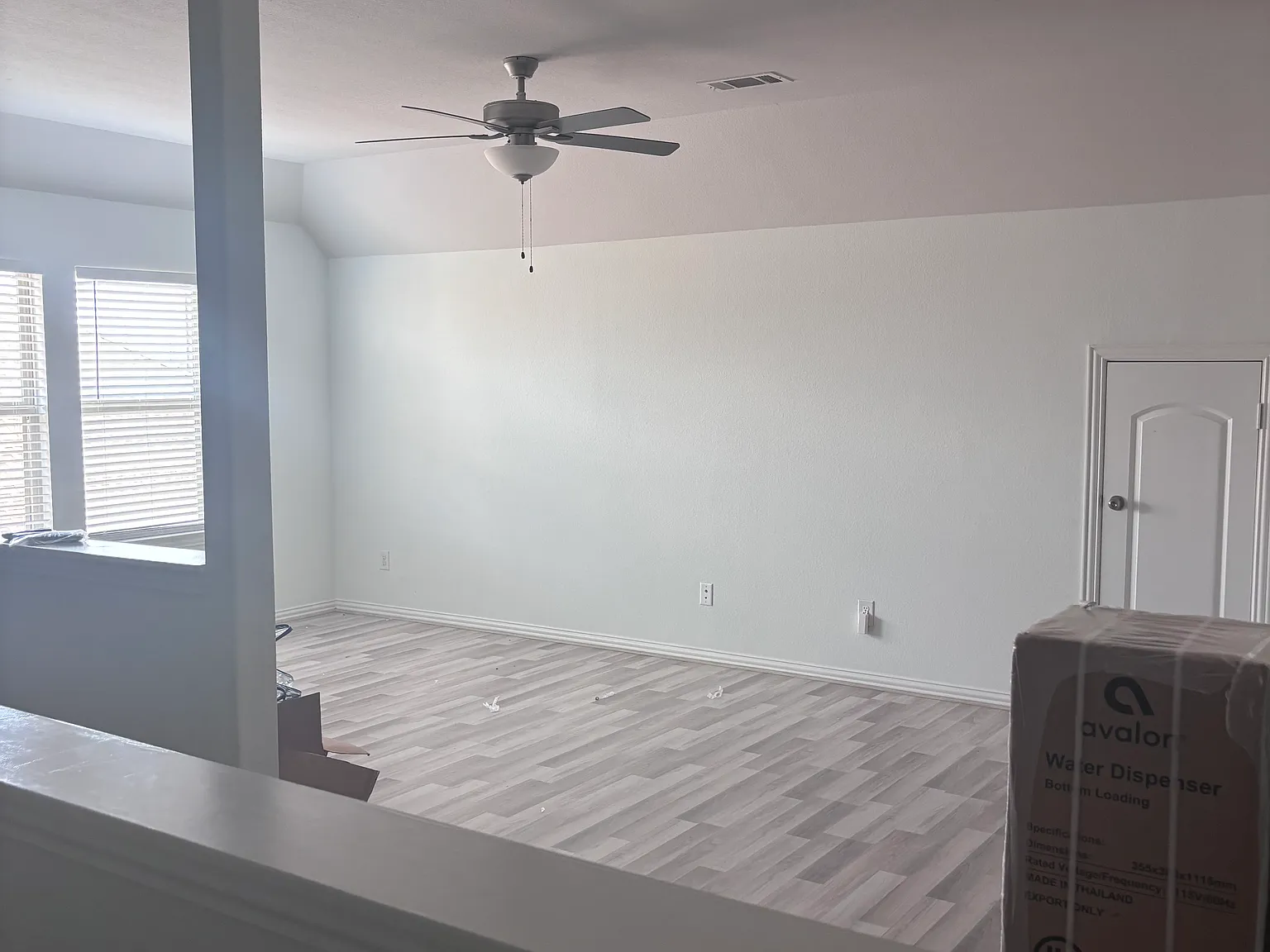3 bed, 9000 sqft, $700 — Photo 3