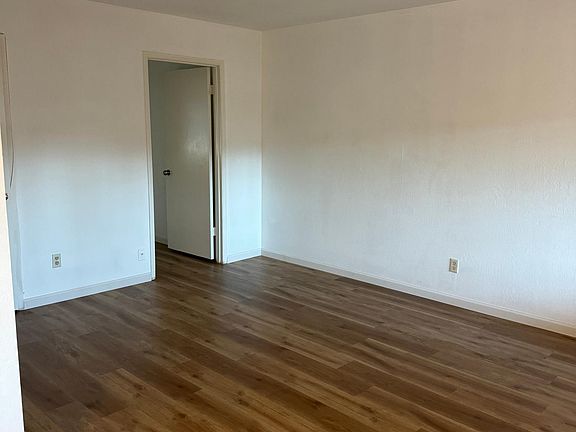 3rd image of 1580 San Antonio St #G
