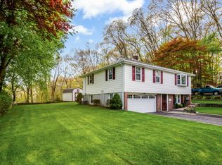 14 Parker St, Lincoln, RI 02865