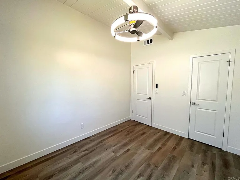 803 N Citrus Ave — Photo 22