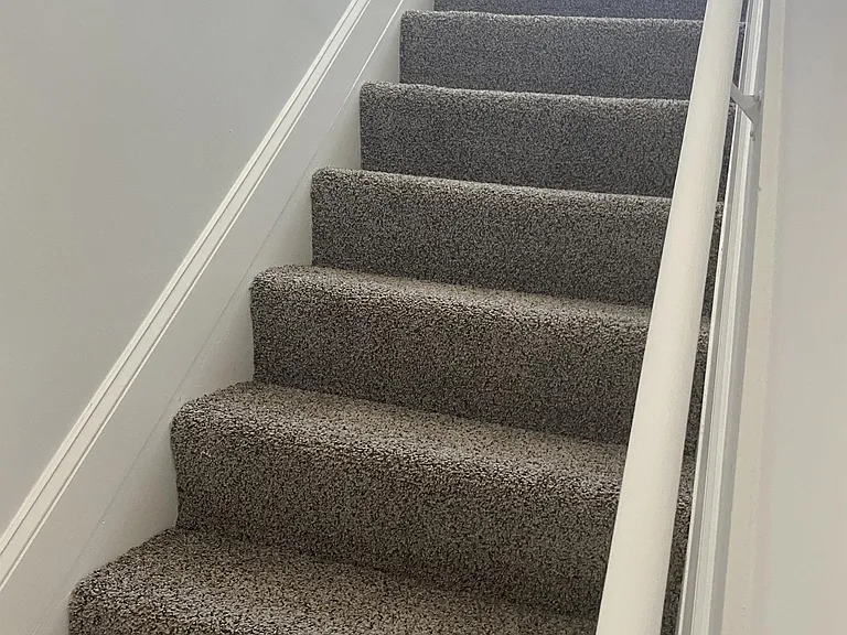 400 Maple Ln #1 — Photo 3