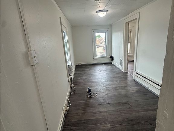 4th image of 1702 E Fayette St APT 2