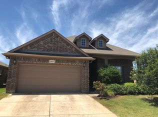 2037 Frosted Willow Ln, Fort Worth, TX 76177
