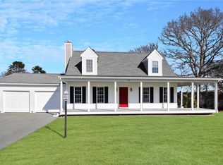 79 Evergreen Dr, Portsmouth, RI 02871