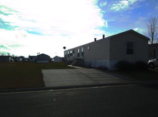 722 N Hawthorn St, Bristol, IN 46507