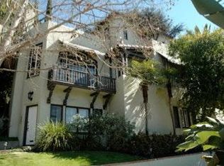 6821 Iris Cir, Los Angeles, CA 90068