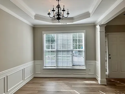 4 bed, 2.5 bath, 2233 sqft, $2,190 — Photo 3