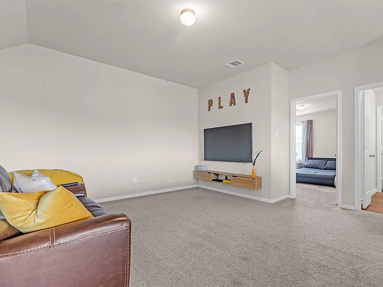 14033 Lamprey Dr — Photo 7