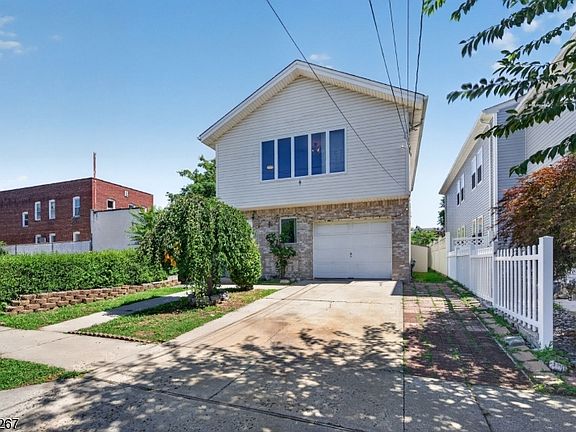 5th image of 81 Home Pl