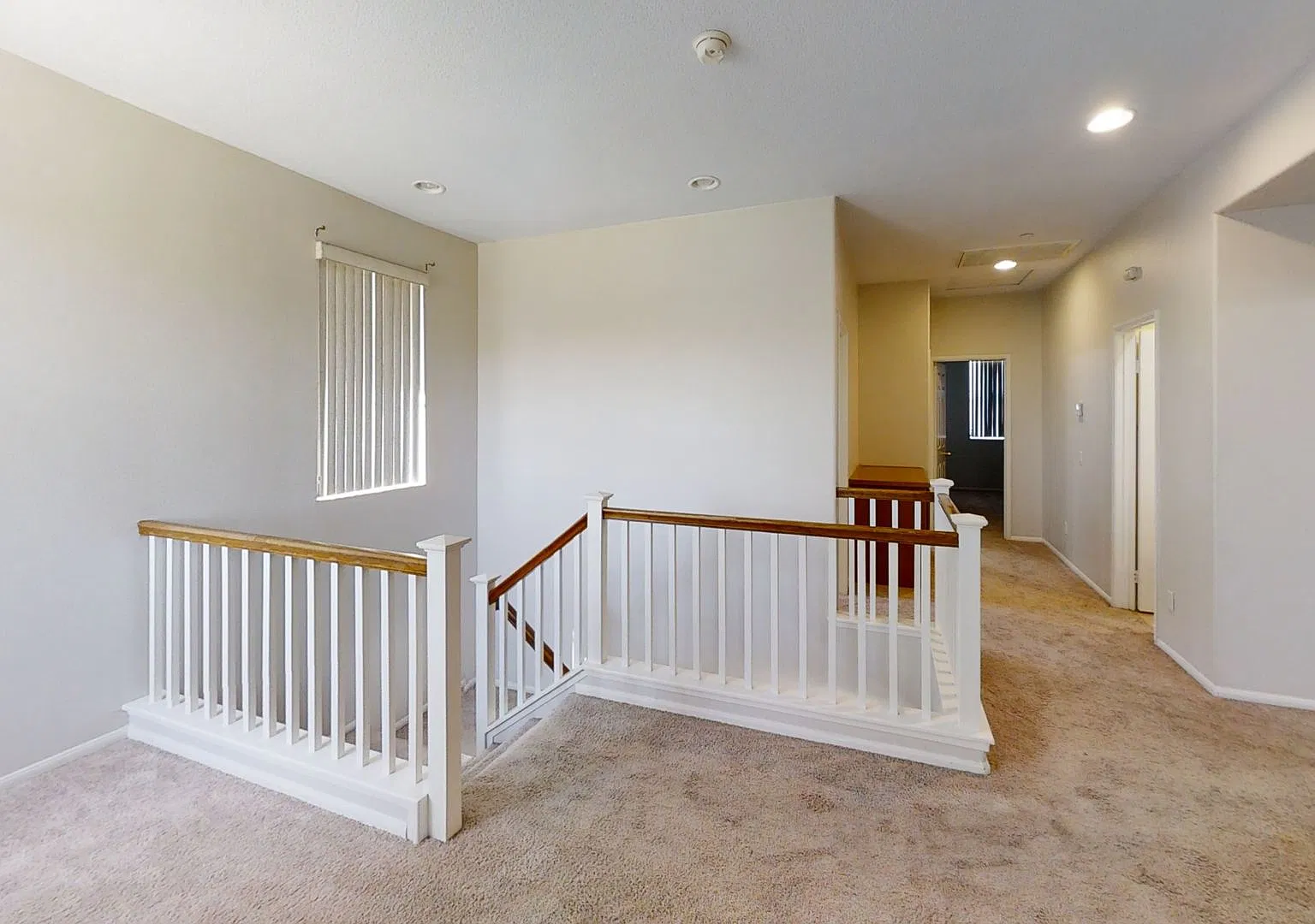 Large 4 Bedroom, 3 Bathroom Located near LLUMC — Photo 3