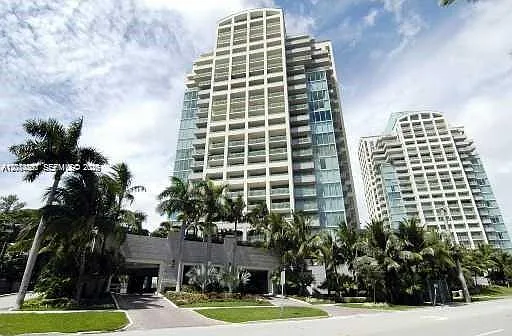 3400 SW 27th Ave #806