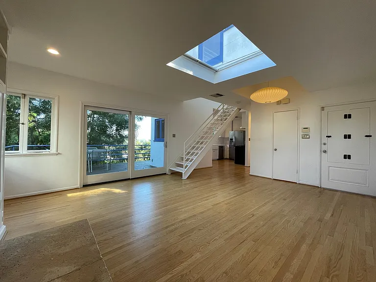 6216 Temple Hill Dr — Photo 5
