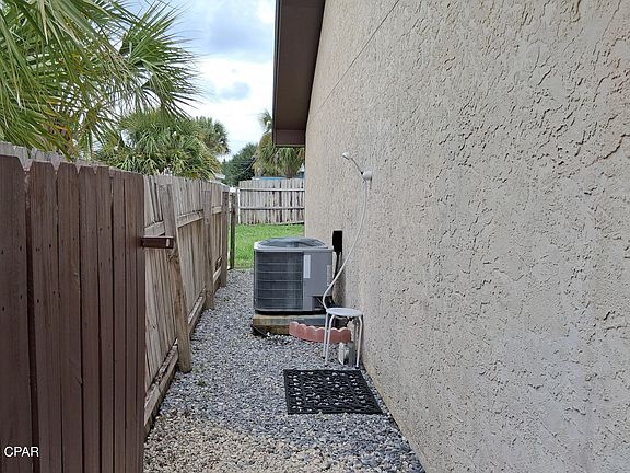 4th image of 6920 Beach Dr