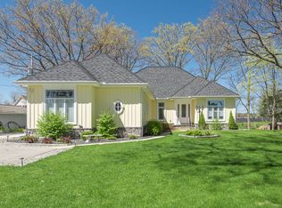 2545 N Meridian Rd, Sanford, MI 48657