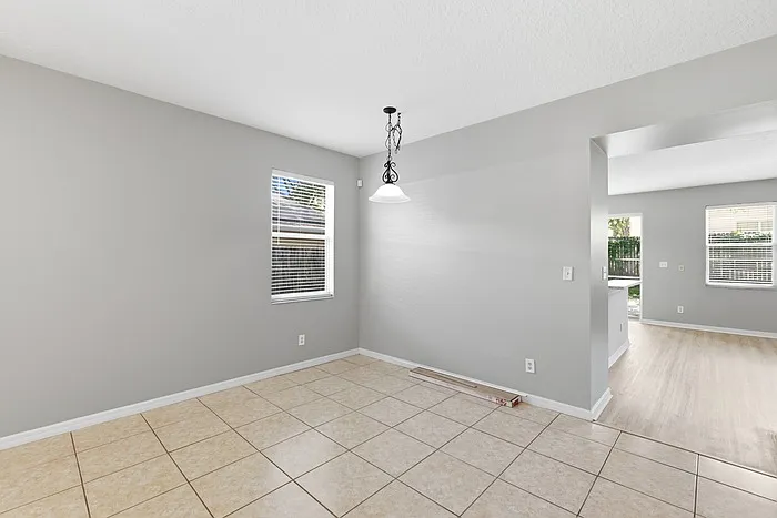 737 Maya Susan Loop — Photo 6