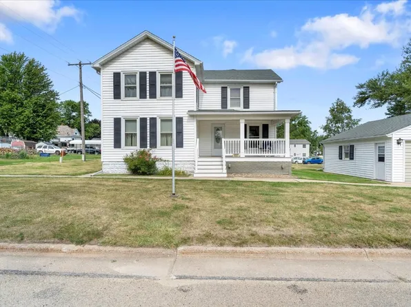 207 N Linn St, Mechanicsville, IA 52306