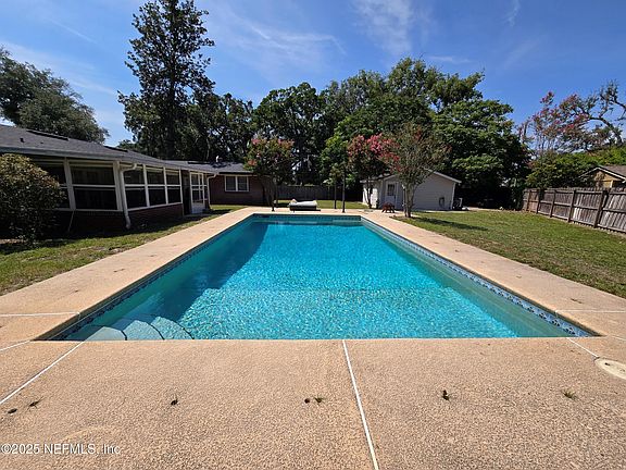 2nd image of 5339 N NOBLE Circle
