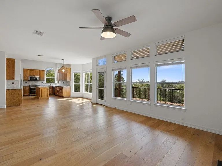 17133 Majestic Ridge Rd — Photo 8