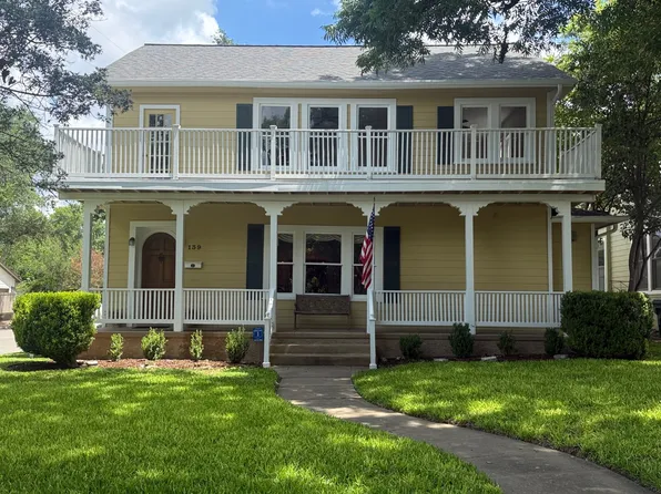 139 Corona Ave, Alamo Heights, TX 78209