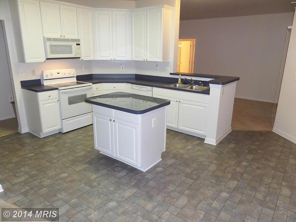 1st image of 1311J Scottsdale Dr #287