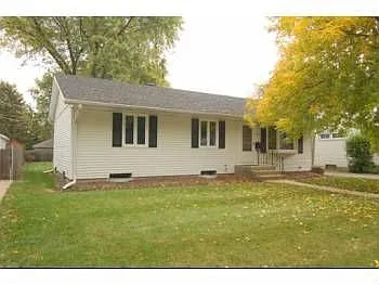 520 Dawes St photo 1