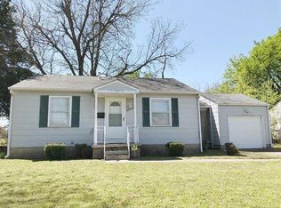 5744 E 2nd St S, Tulsa, OK 74112