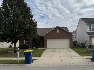 7345 Mosaic Dr, Indianapolis, IN