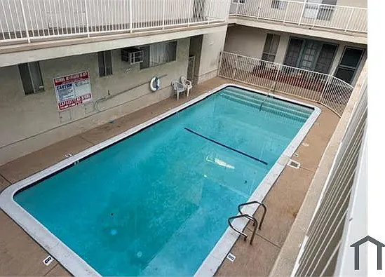 5320 Zelzah Ave — Photo 18