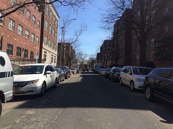 5th image of 3325 92nd St #4P
