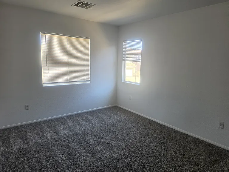 6807 Baby Jade Ct — Photo 16