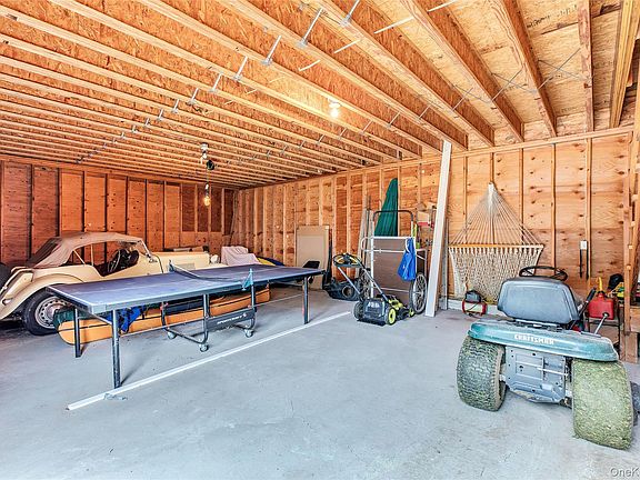 4th image of 115 Highland Rd