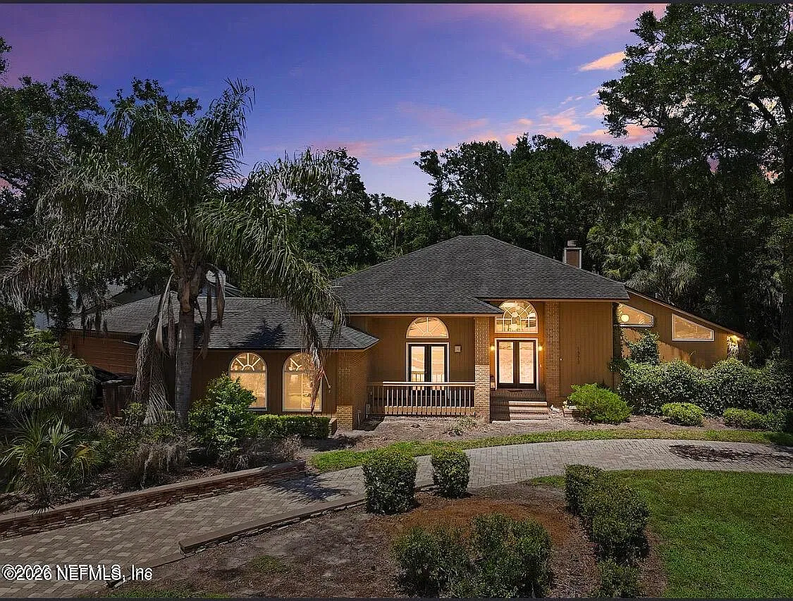 4 bed, 3.0 bath, 3364 sqft, $3,500 — Photo 3