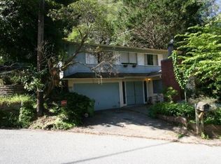 6670 Sobrante Rd, Oakland, CA 94611