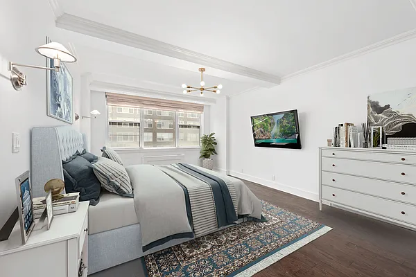 Sold by Triplemint | media 11