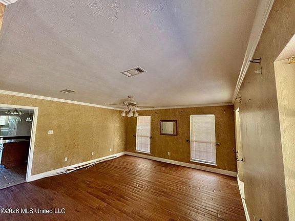 5th image of 5014 Leatherwood Rd