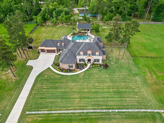 2nd image of 327 Saddle Creek Farms Dr