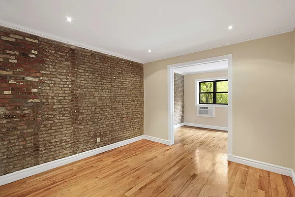 Rented by Cooper & Cooper Real Estate | media 14