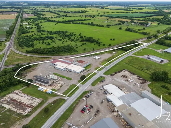 12062 Highway 59, Oswego, KS 67356