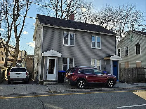 417 Leslie St #A Photo 1
