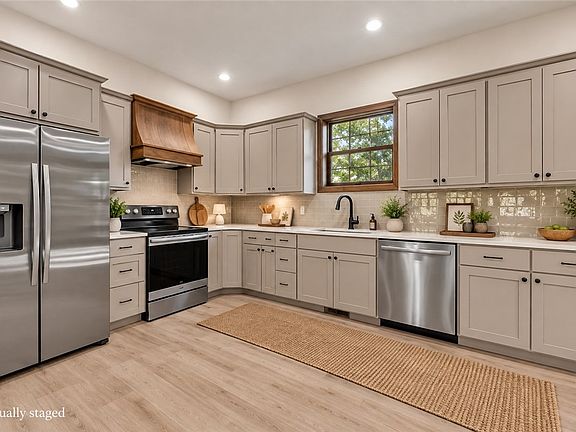 4th image of 13989 Gentilly Rd