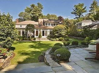 27 Radcliffe Rd, Wellesley, MA 02482
