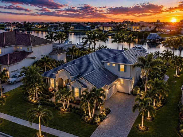 851 Manns Harbor Dr, Apollo Beach, FL 33572