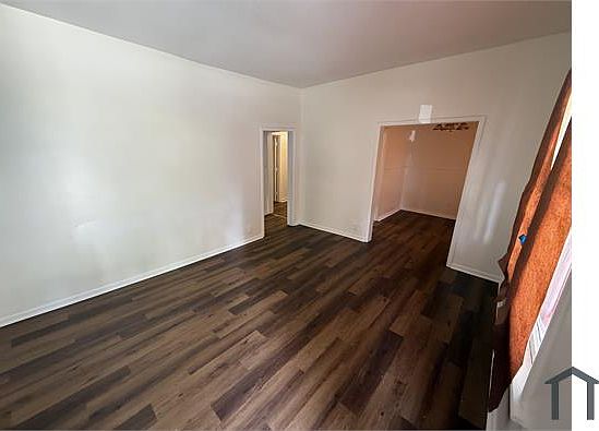 2nd image of 1364 Fulton Ave