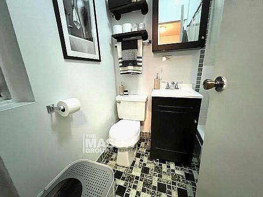 4th image of 533 E 81st St APT 2D