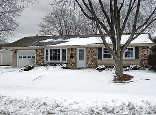 105 Patricia Dr, Schaumburg, IL 60193