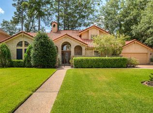 102 April Waters Dr N, Montgomery, TX 77356