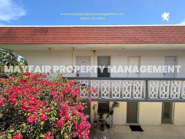 1118 N 15th Ave #9 — Photo 12