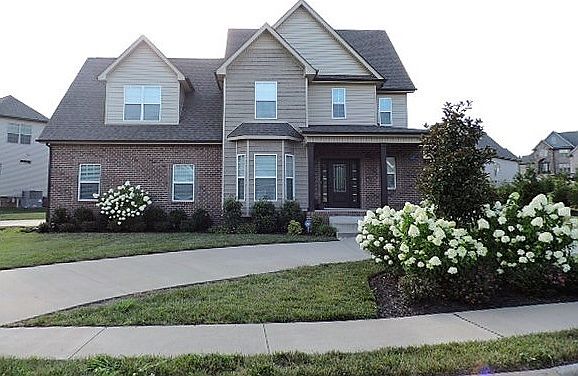 1st image of 332 S Stonecrop Ct